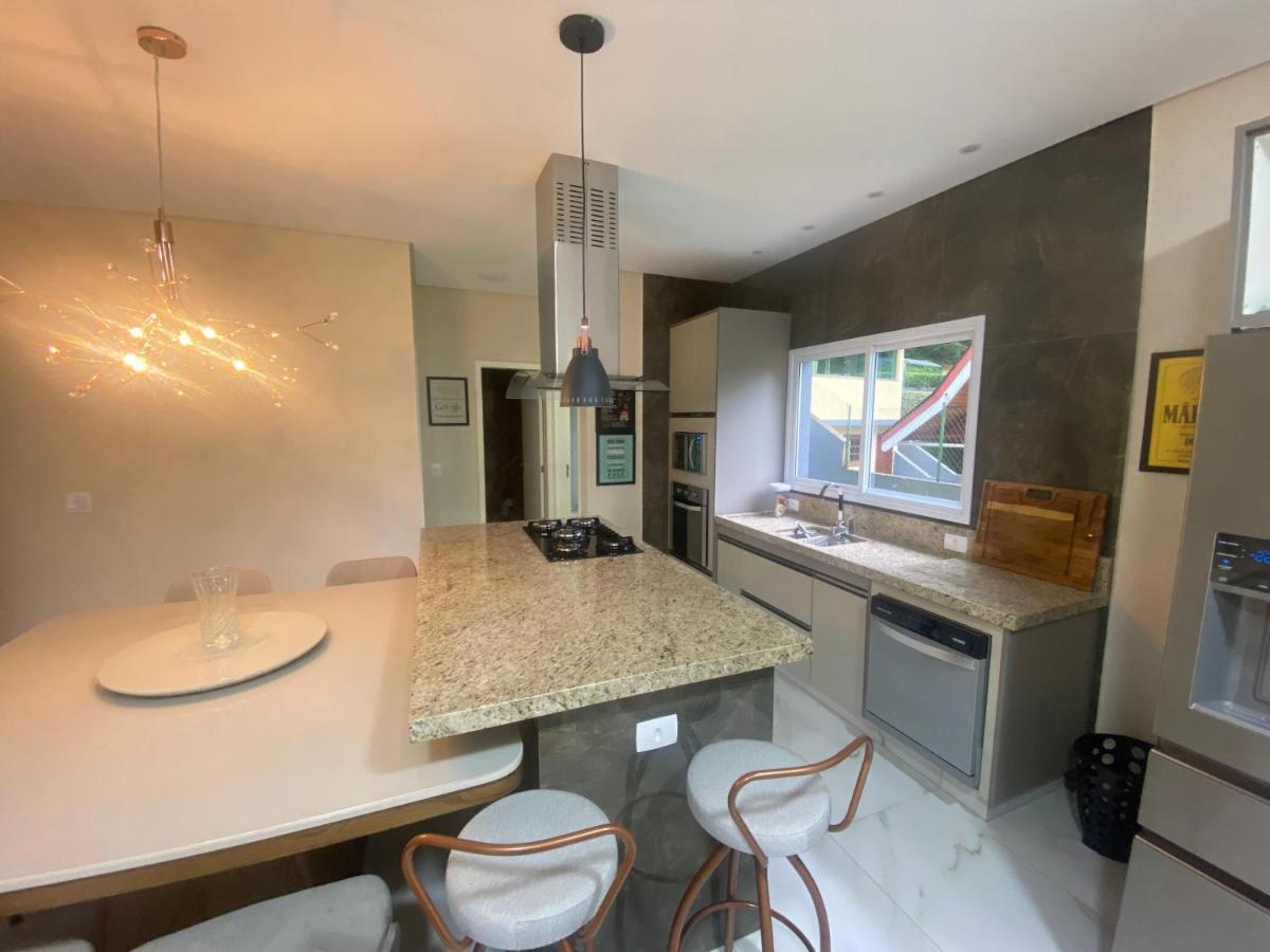 Hostyn Casa Manancial -4 Suites E Natureza Proxima Ao Capivari Campos do Jordão Zewnętrze zdjęcie